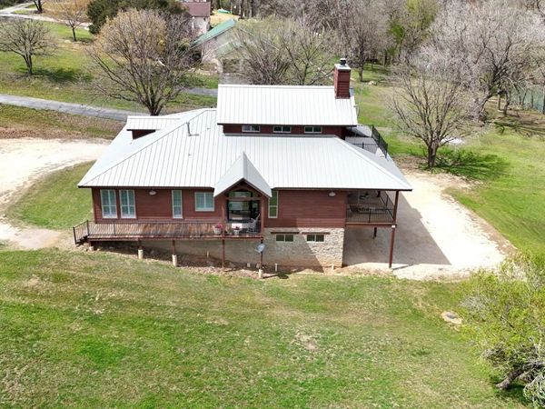 398 Redbird, Kingsbury, TX 78638