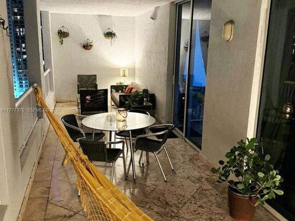 170 SE 14th St, Unit 2705, Miami, FL 33131