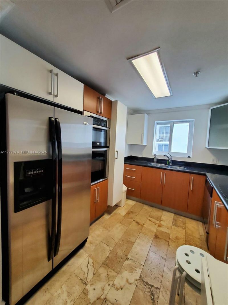 170 SE 14th St, Unit 2705, Miami, FL 33131 Photo