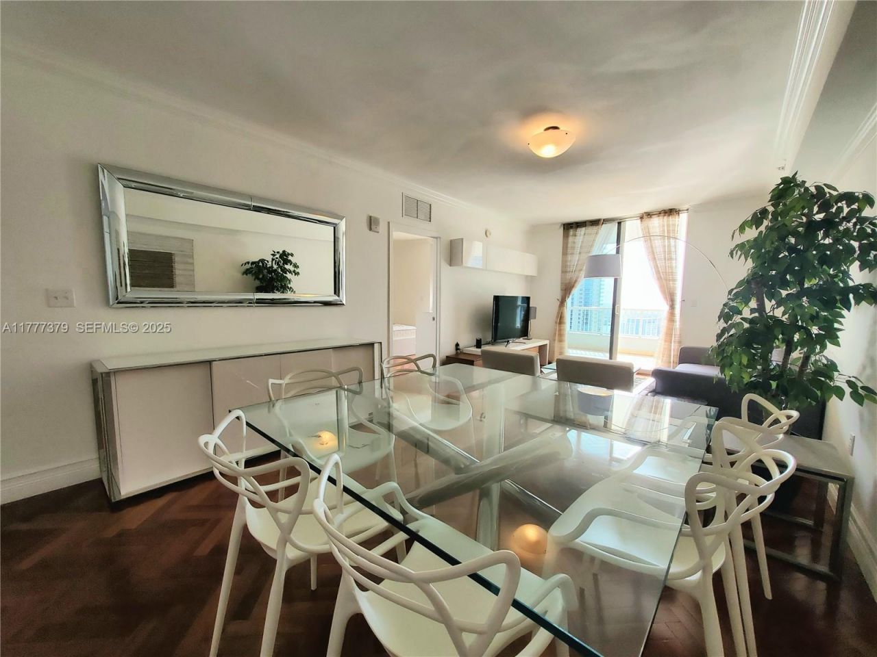 170 SE 14th St, Unit 2705, Miami, FL 33131 Photo