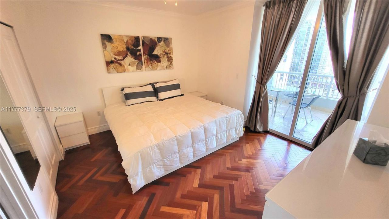 170 SE 14th St, Unit 2705, Miami, FL 33131 Photo