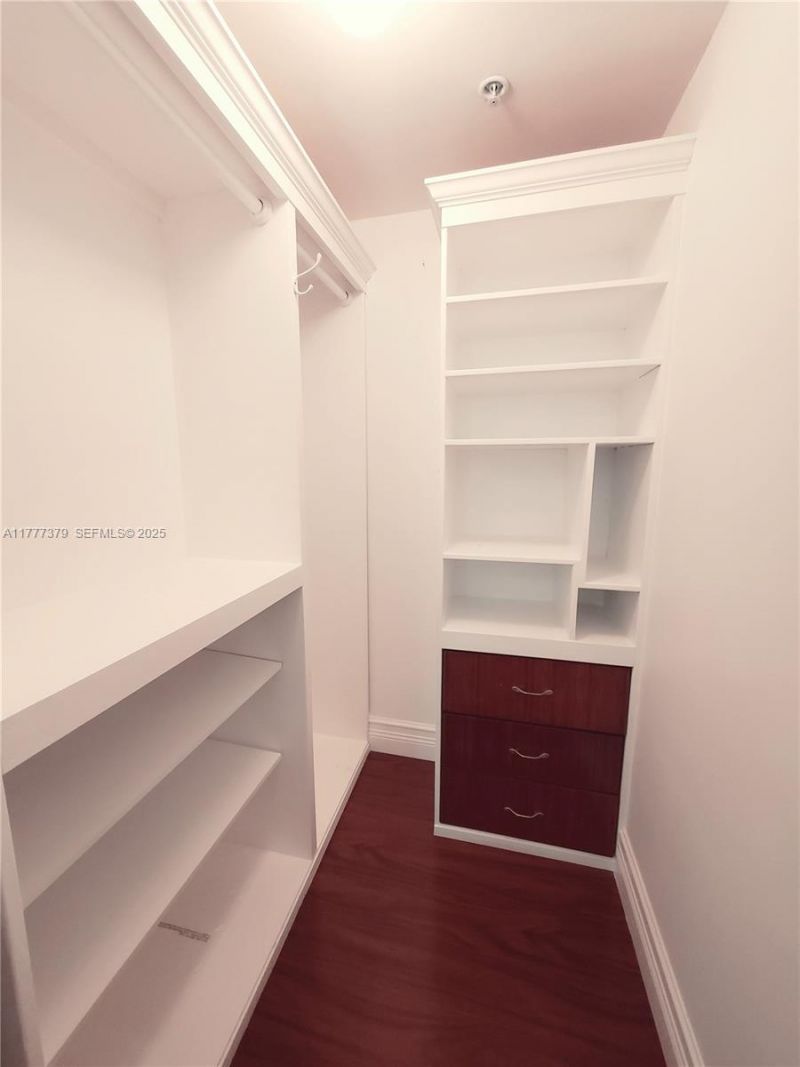 170 SE 14th St, Unit 2705, Miami, FL 33131 Photo