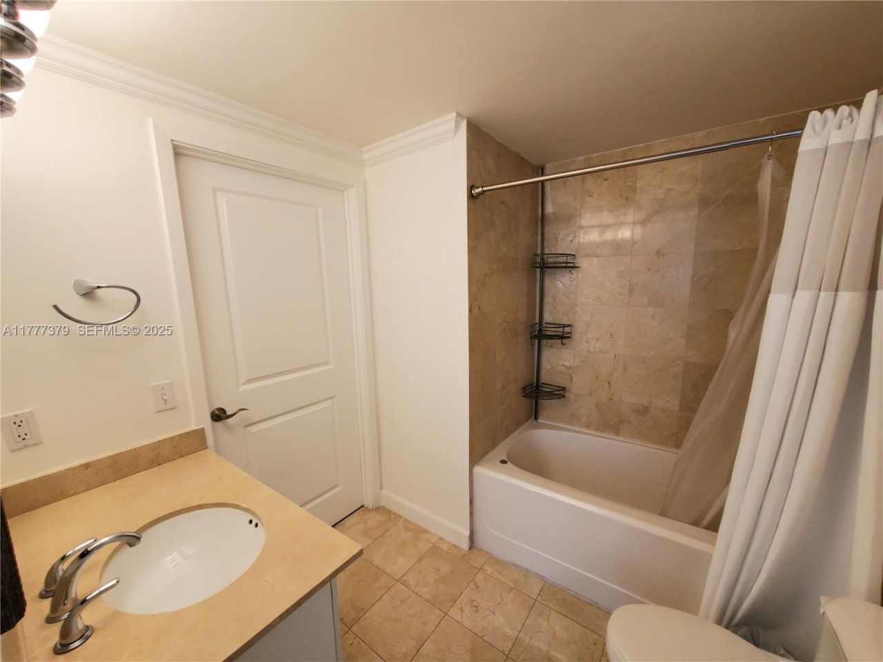 170 SE 14th St, Unit 2705, Miami, FL 33131 Photo