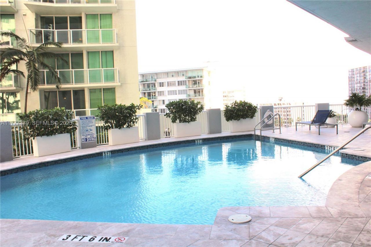 170 SE 14th St, Unit 2705, Miami, FL 33131 Photo