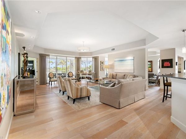 559 Audubon BLVD, Unit 201, NAPLES, FL 34110