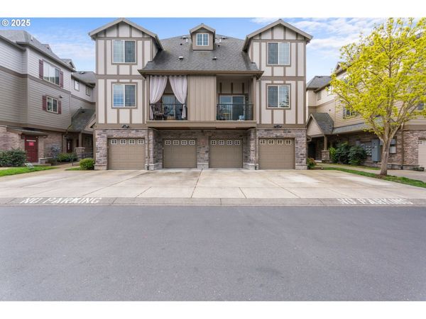 7906 NE MIRIAM WAY, Hillsboro, OR 97006