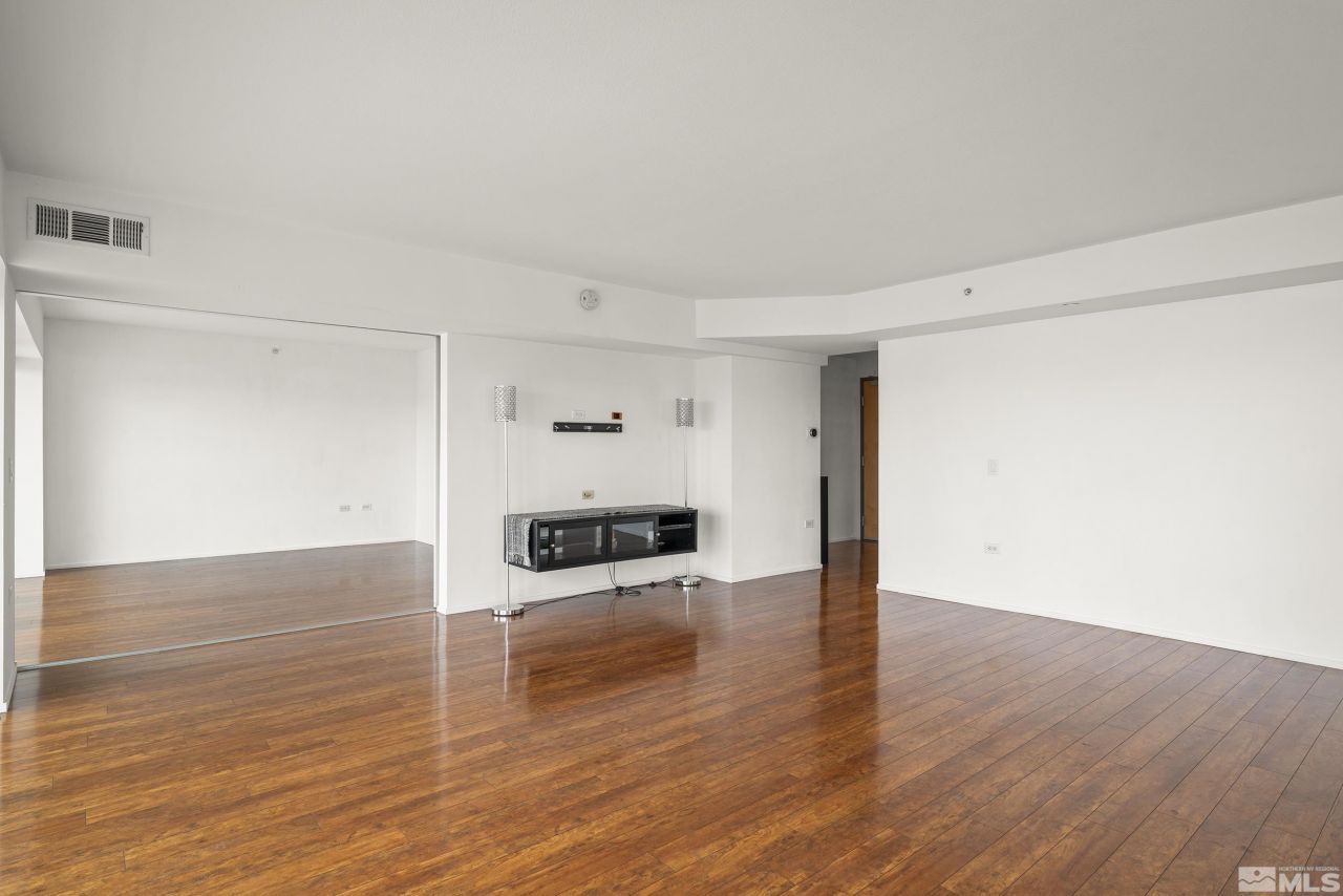 255 N Sierra Street, Unit 1011, Reno, NV 89501 Photo