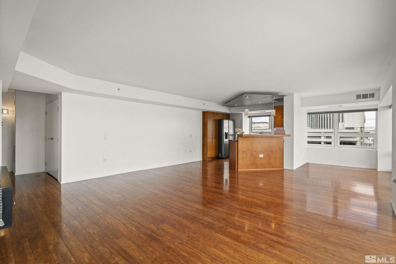 255 N Sierra Street, Unit 1011, Reno, NV 89501 Photo