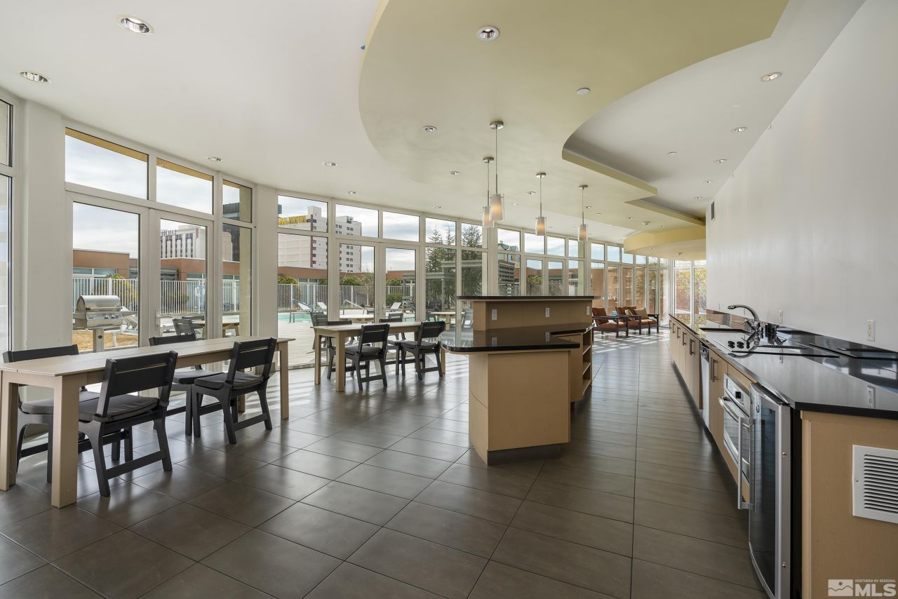 255 N Sierra Street, Unit 1011, Reno, NV 89501 Photo