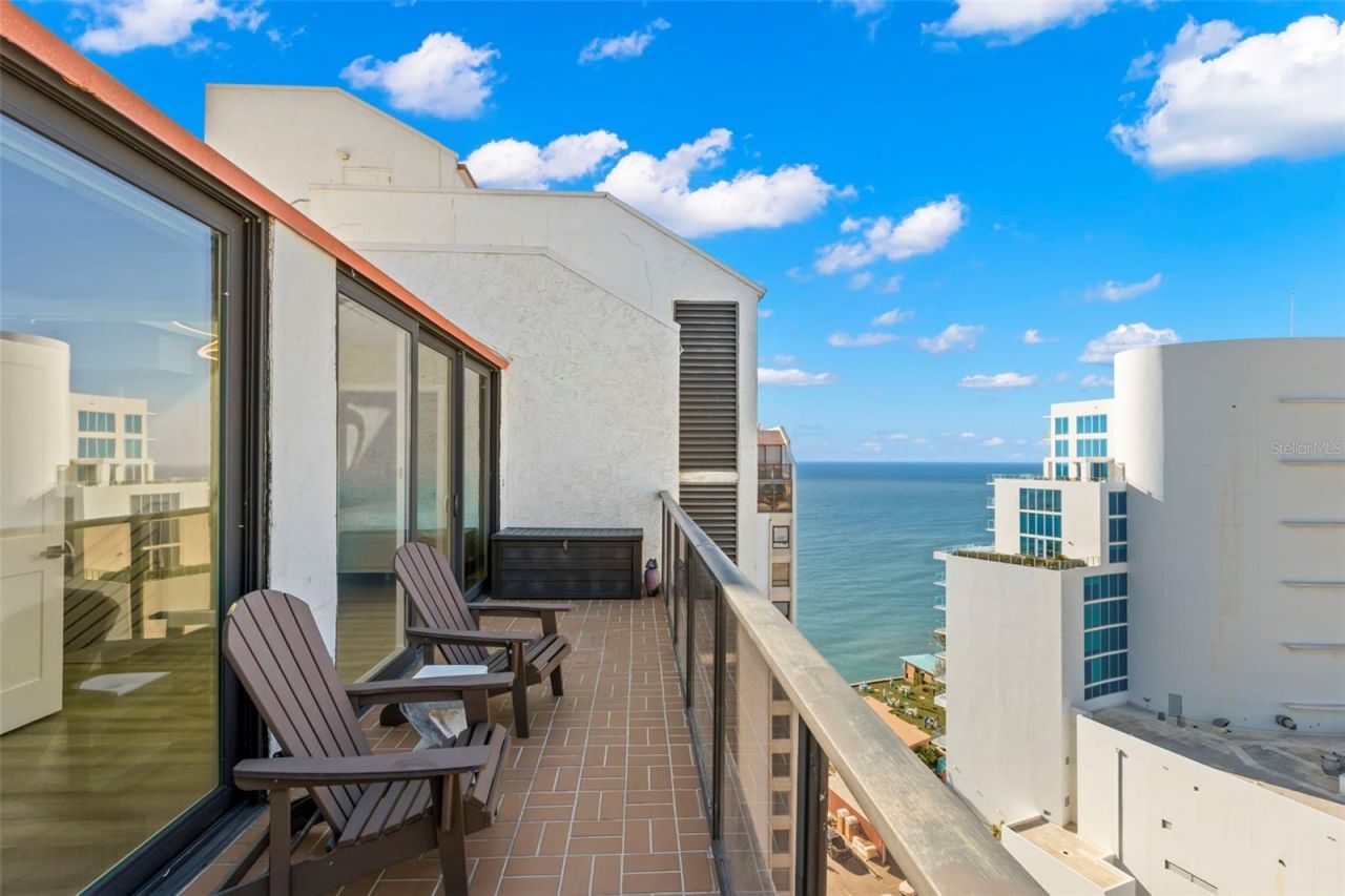440 S Gulfview Boulevard, Unit 1701, Clearwater Beach, FL 33767 Photo