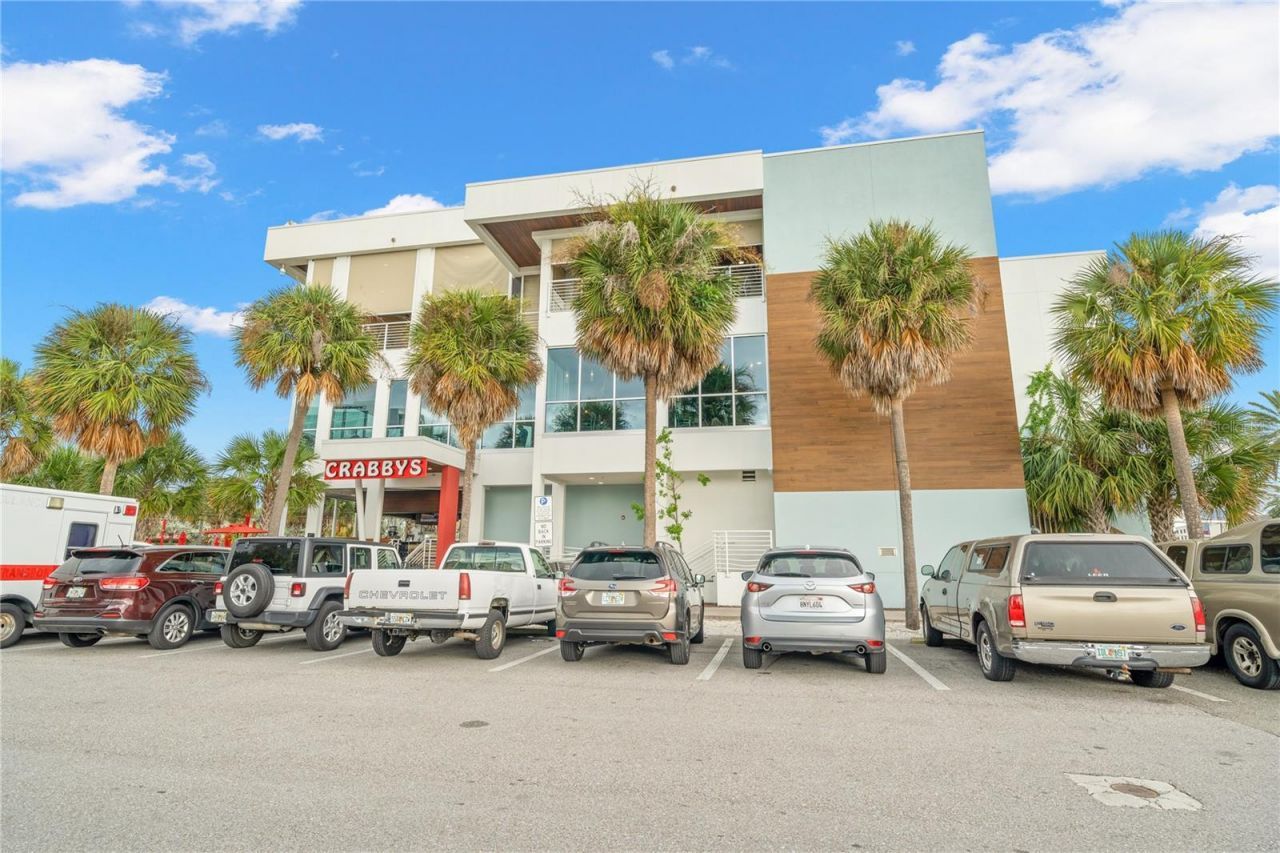440 S Gulfview Boulevard, Unit 1701, Clearwater Beach, FL 33767 Photo