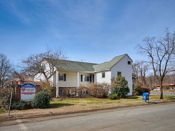 1 Burnham St, Montague, MA 01376