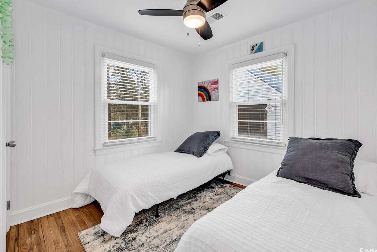 313 73rd Ave. N Photo 10