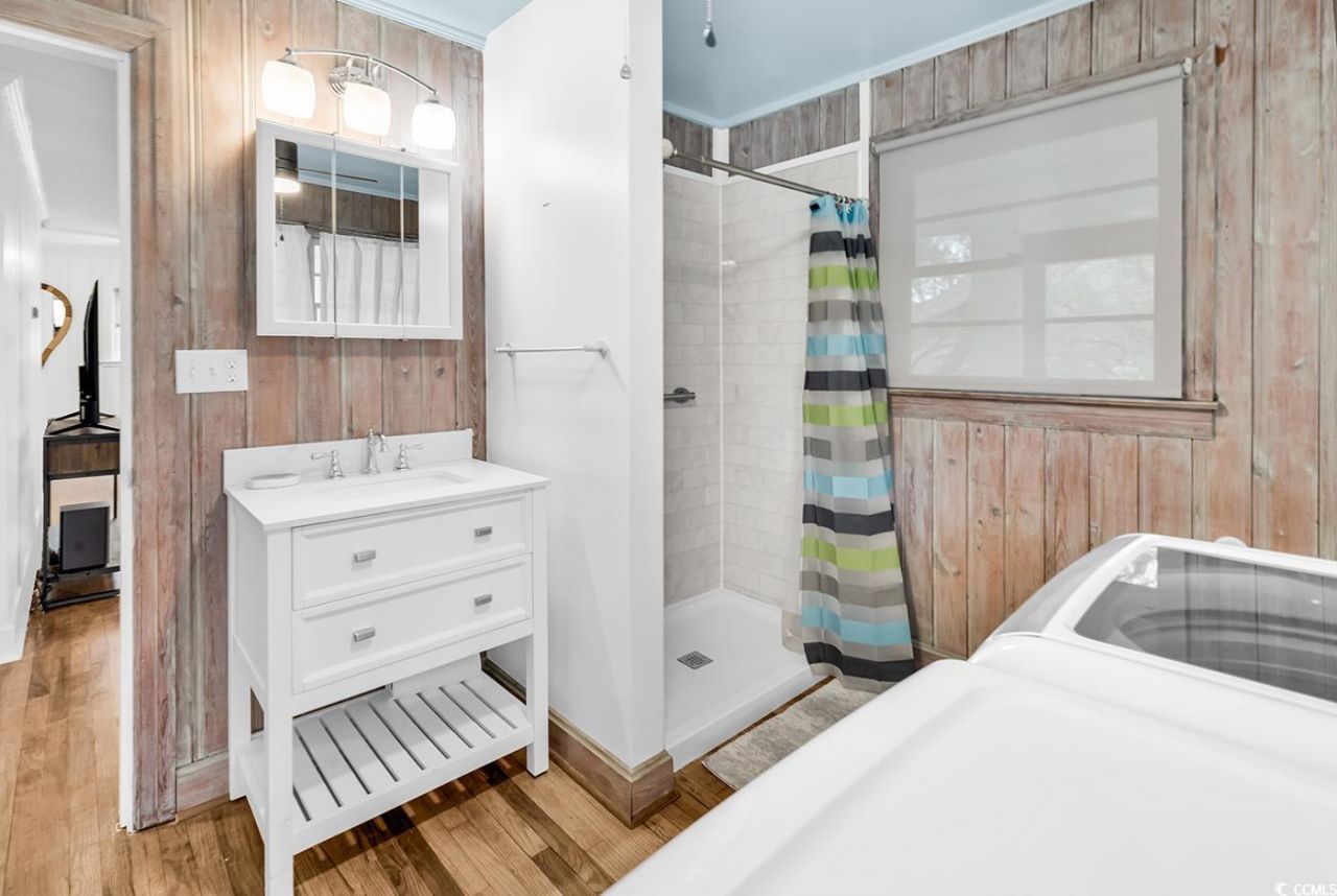 313 73rd Ave. N Photo 13