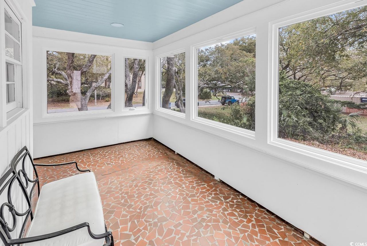 313 73rd Ave. N Photo 17