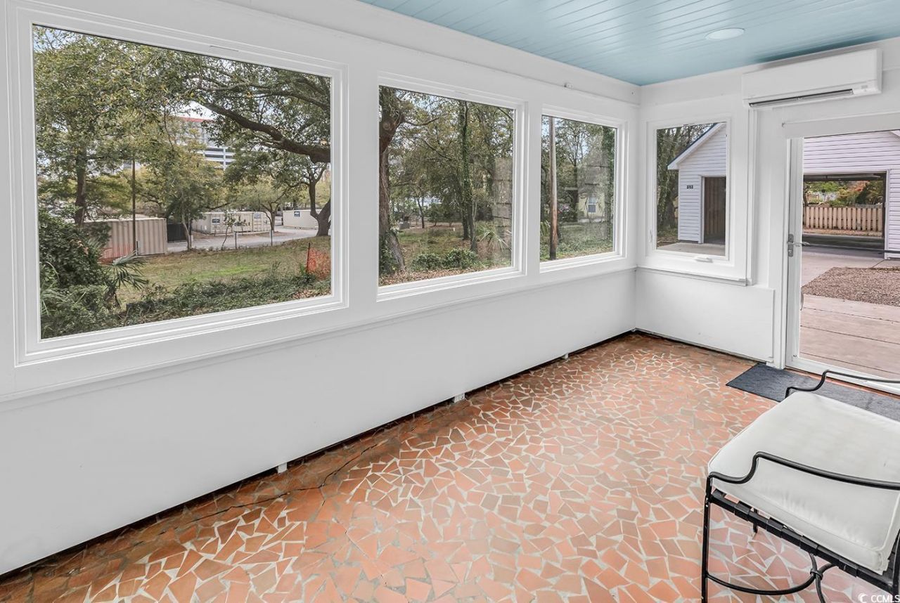 313 73rd Ave. N Photo 18