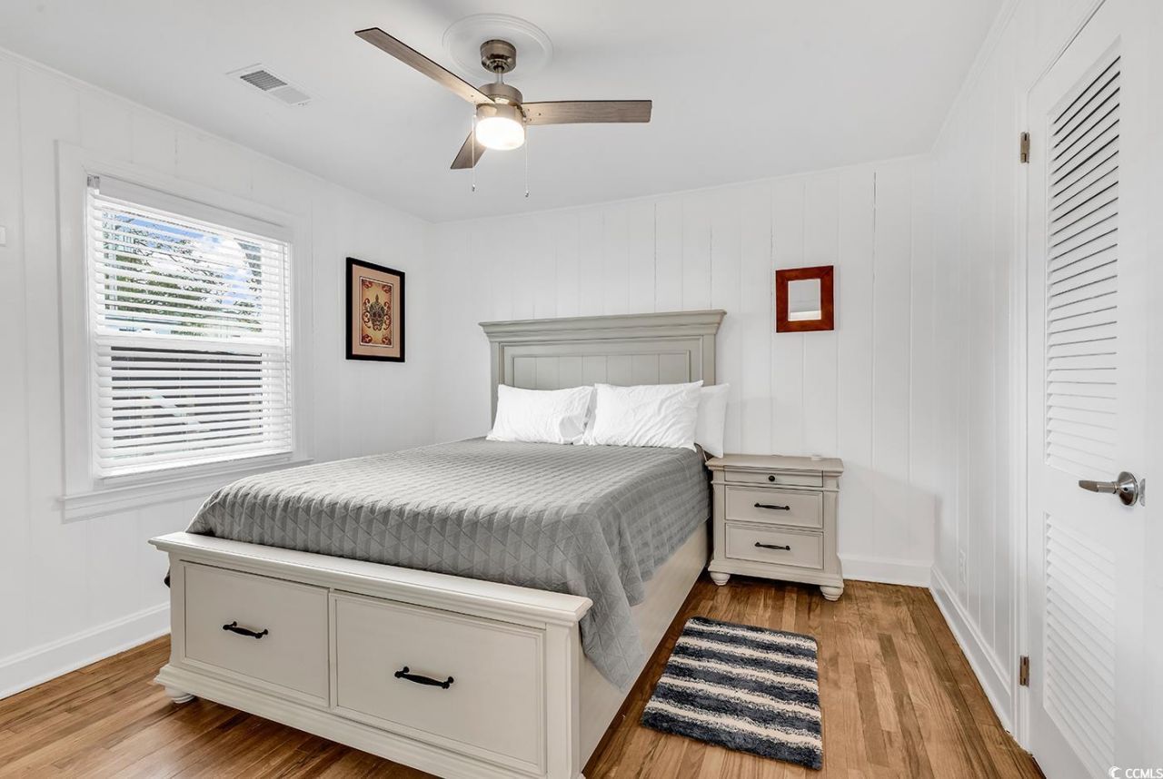 313 73rd Ave. N Photo 6