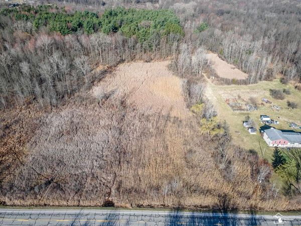 29230 Sumpter Road, New Boston, MI 48111