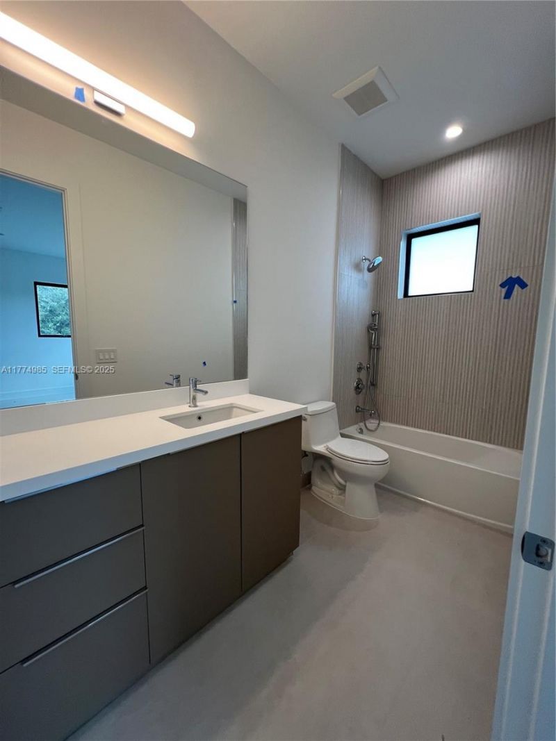 5725 W Ashwood, Hollywood, FL 33312 Photo