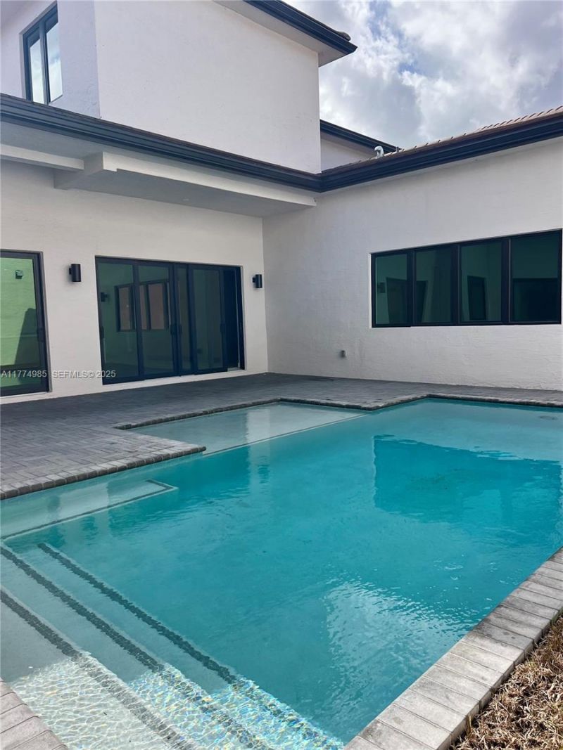 5725 W Ashwood, Hollywood, FL 33312 Photo