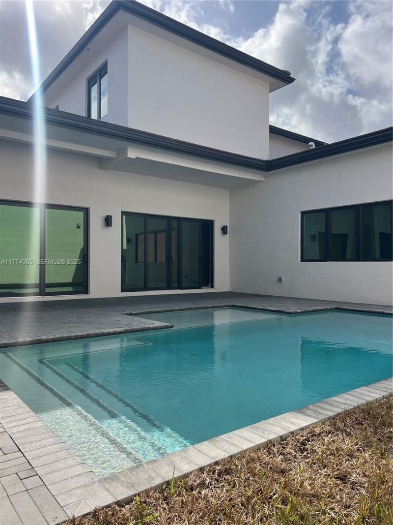 5725 W Ashwood, Hollywood, FL 33312 Photo