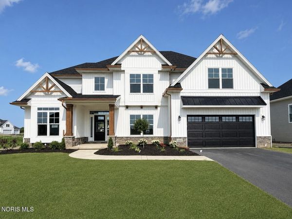 1002 Ellesmere Drive, Perrysburg, OH 43551