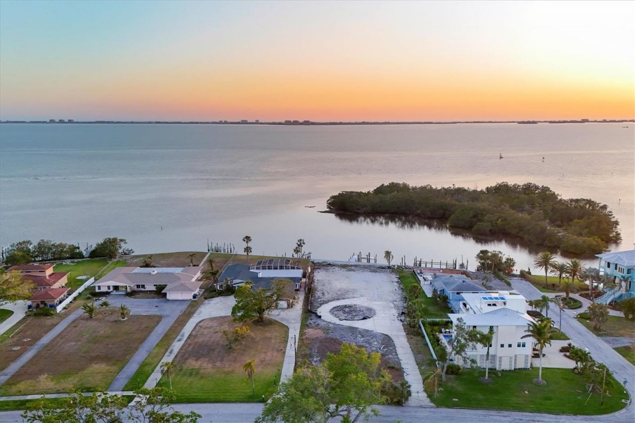 7314 Westmoreland Drive, Sarasota, FL 34243 Photo