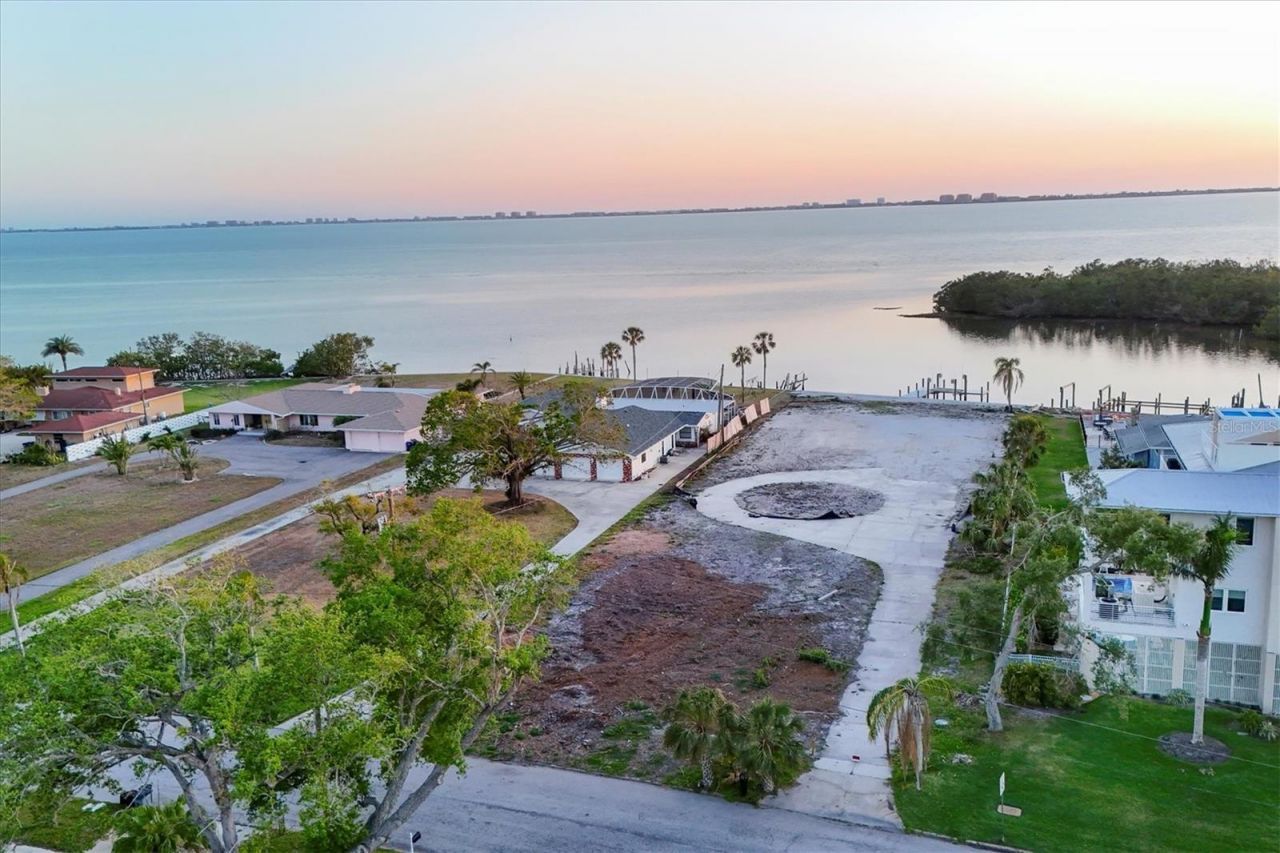 7314 Westmoreland Drive, Sarasota, FL 34243 Photo