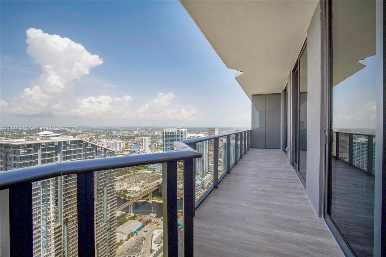 801 S Miami Ave, Unit 5410, Miami, FL 33130 Photo