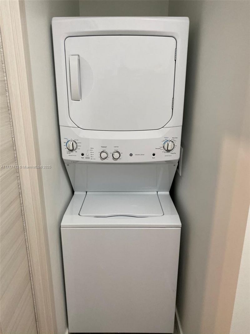 801 S Miami Ave, Unit 5410, Miami, FL 33130 Photo