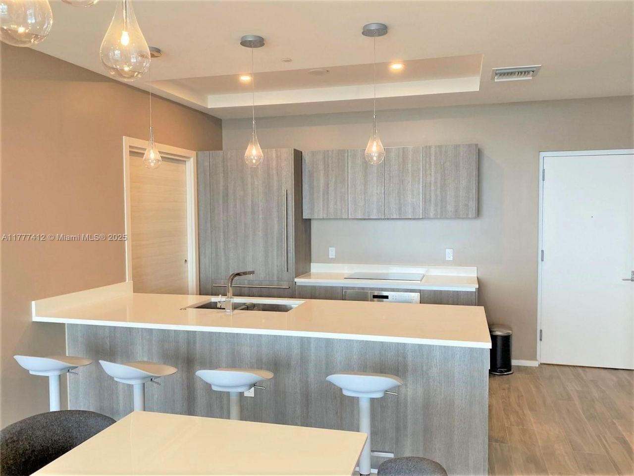 801 S Miami Ave, Unit 5410, Miami, FL 33130 Photo