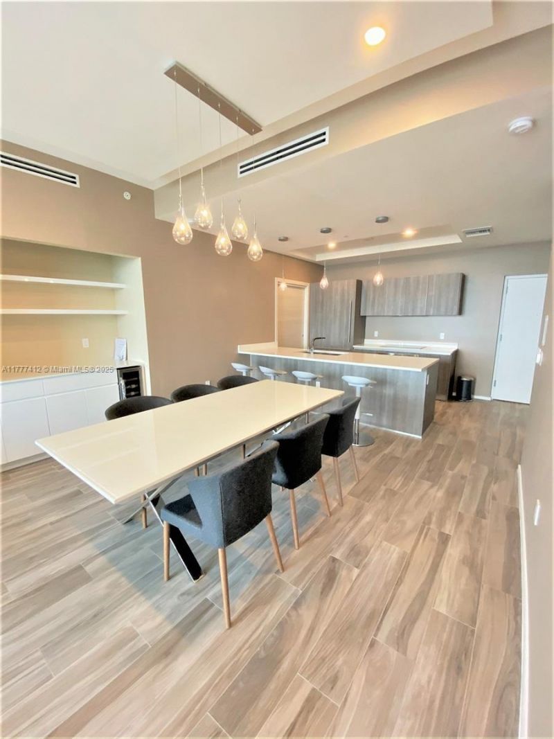 801 S Miami Ave, Unit 5410, Miami, FL 33130 Photo