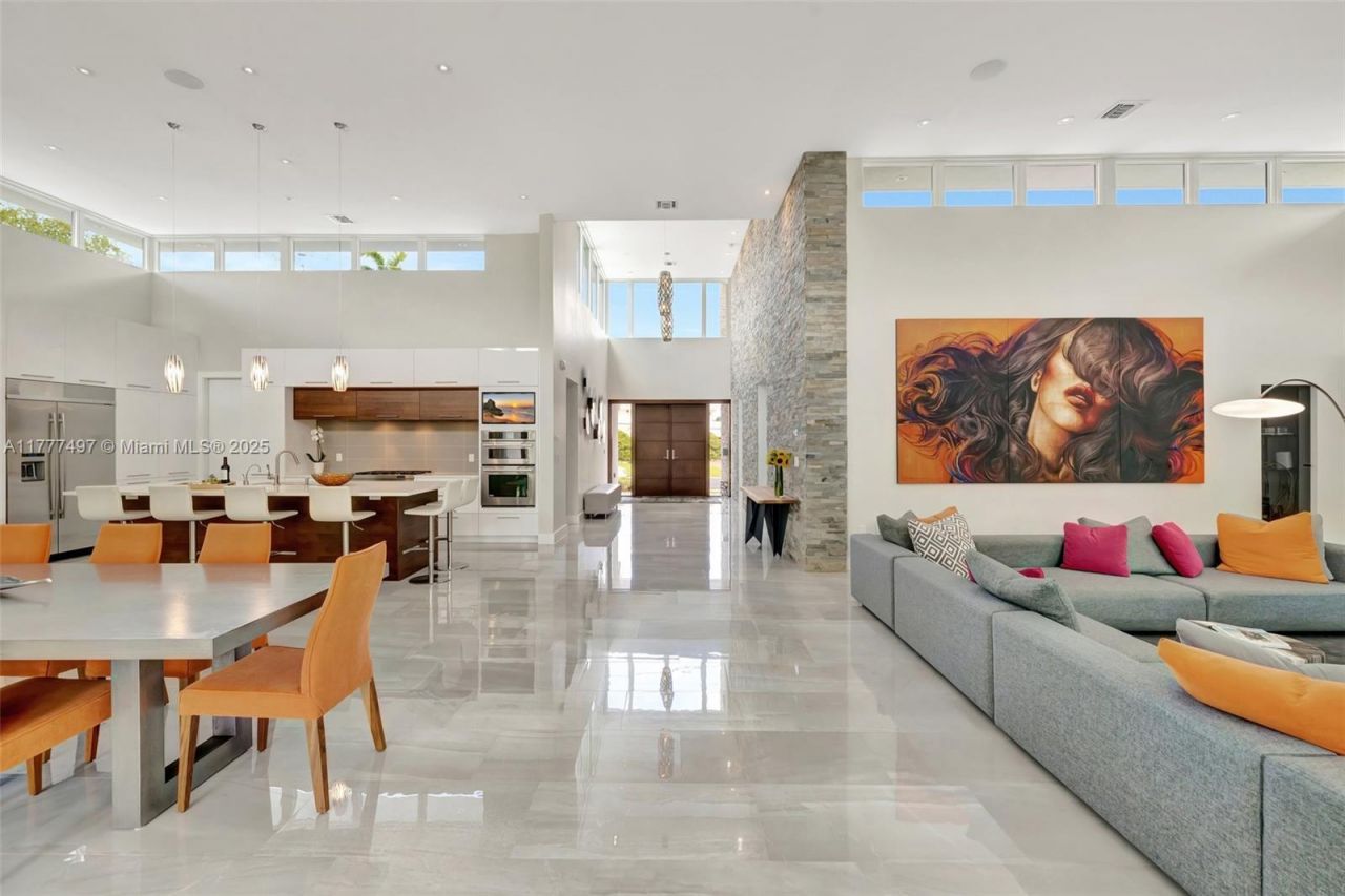 907 Diplomat Pkwy, Hallandale Beach, FL 33009 Photo