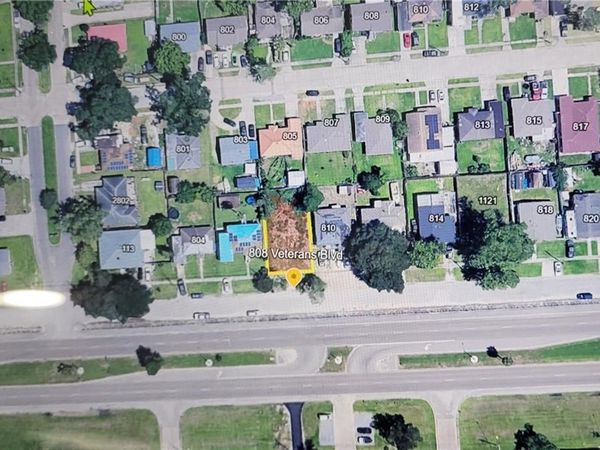 808 VETERANS Boulevard, Kenner, LA 70062