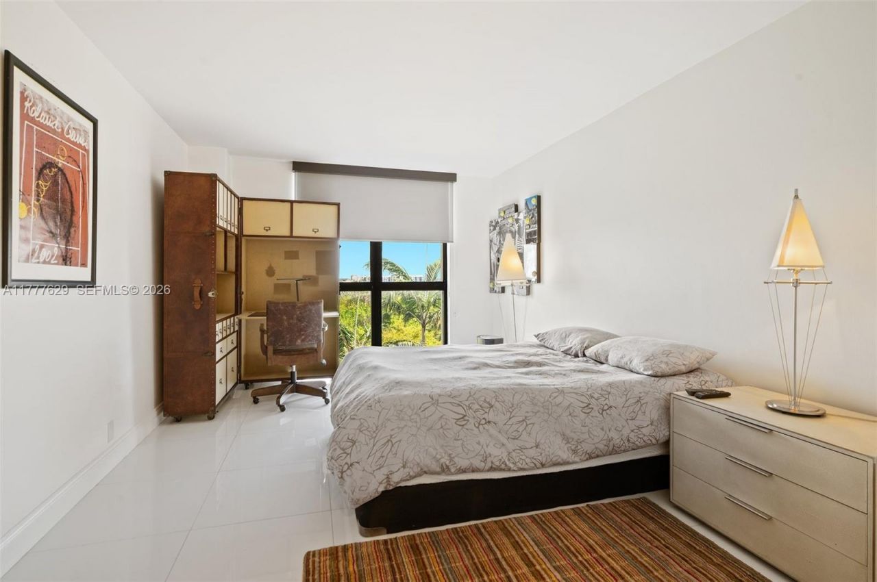 2000 Towerside Ter, Unit 805, Miami, FL 33138 Photo