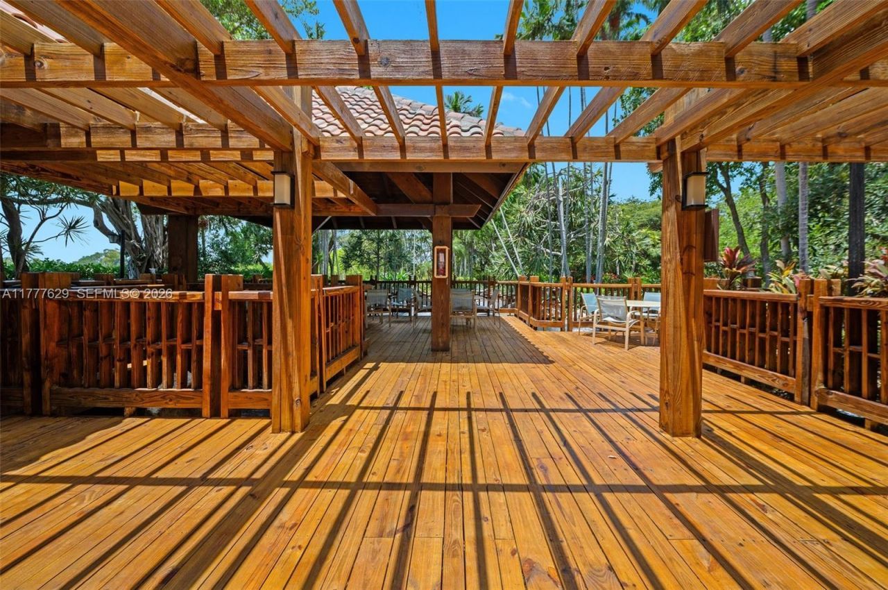 2000 Towerside Ter, Unit 805, Miami, FL 33138 Photo