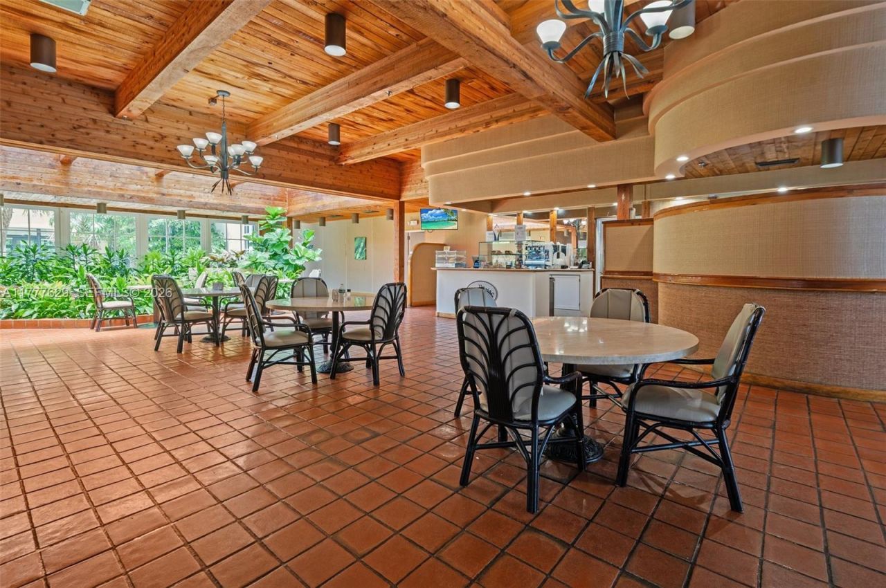 2000 Towerside Ter, Unit 805, Miami, FL 33138 Photo