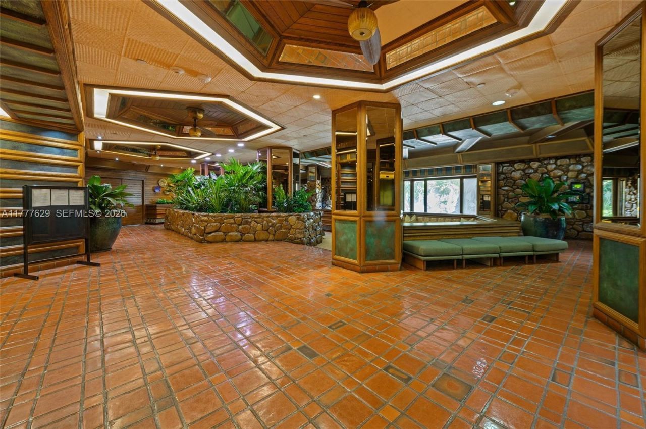 2000 Towerside Ter, Unit 805, Miami, FL 33138 Photo