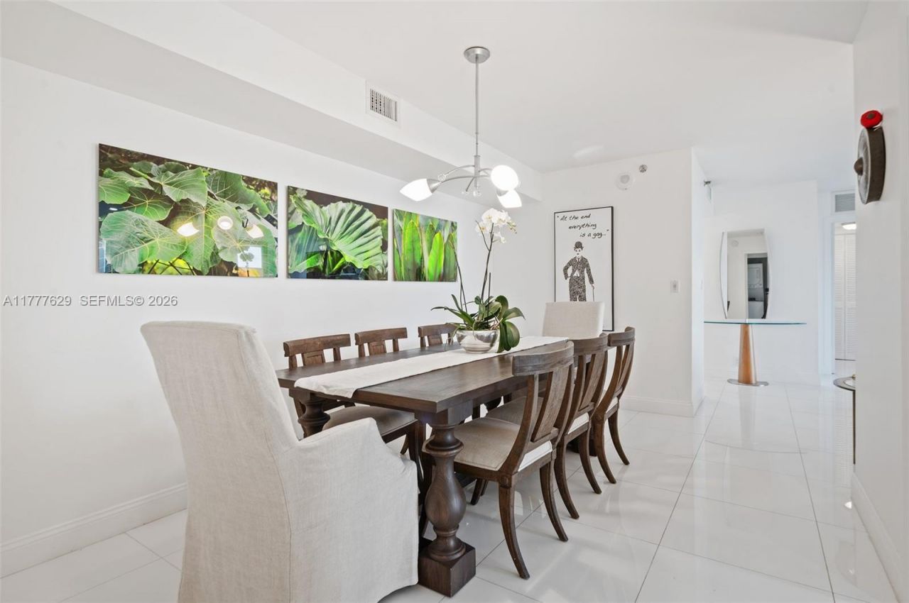 2000 Towerside Ter, Unit 805, Miami, FL 33138 Photo