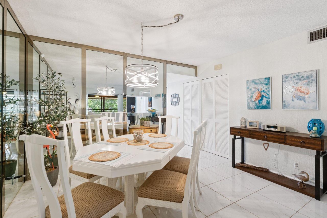 5380 Cedar Lake Drive, Unit 304, Boynton Beach, FL 33437 Photo