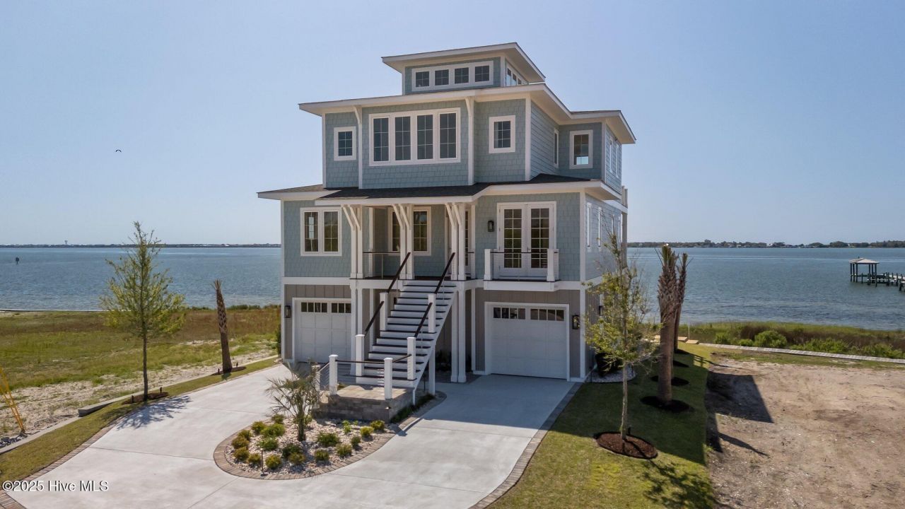 4737 S S Shore Dr Drive, Morehead City, NC 28557 Main Photo