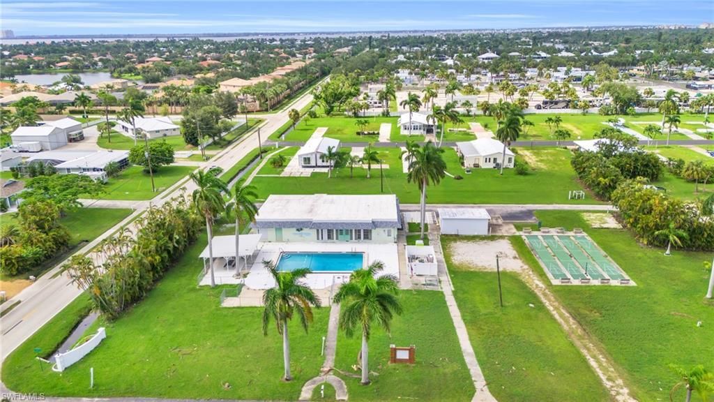101 Oak Ln, Fort Myers, FL 33908 Photo