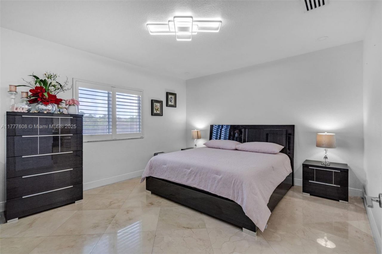 16075 SW 149th Ter, Miami, FL 33196 Photo