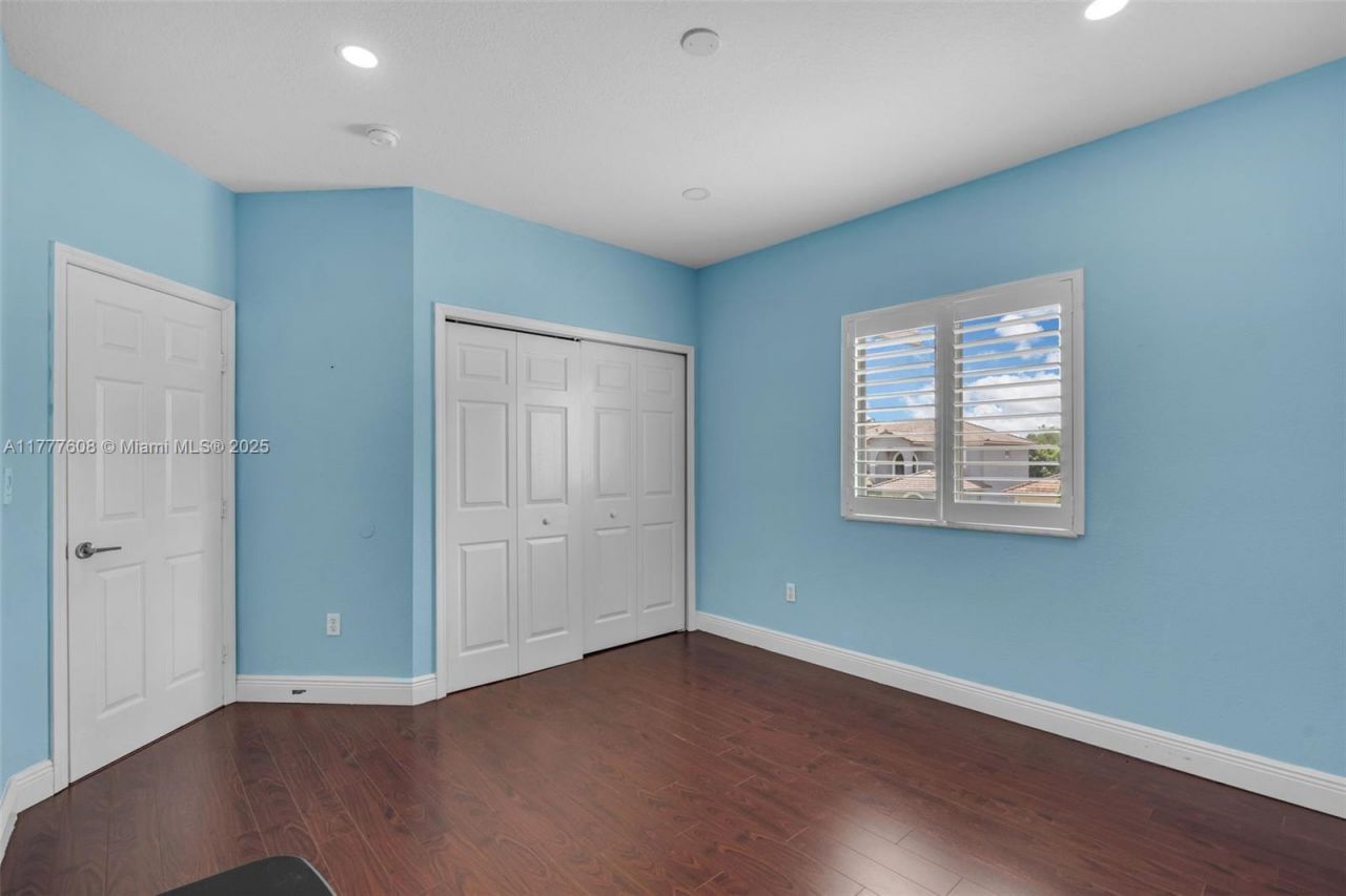 16075 SW 149th Ter, Miami, FL 33196 Photo