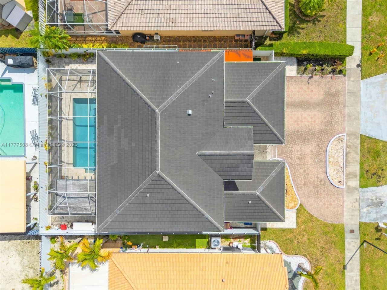 16075 SW 149th Ter, Miami, FL 33196 Photo