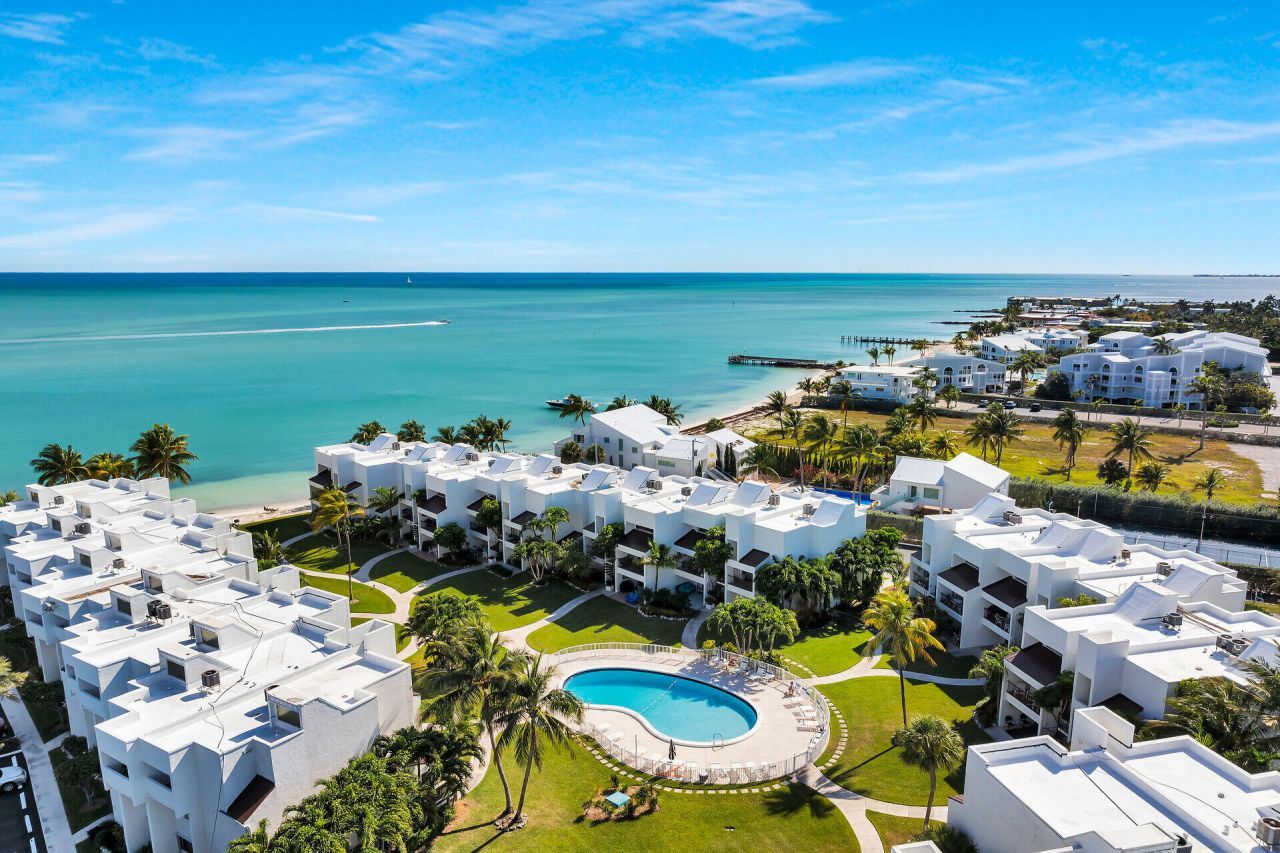 601 W Ocean Dr Drive, Unit 203a, Key Colony Beach, FL 33051 Photo