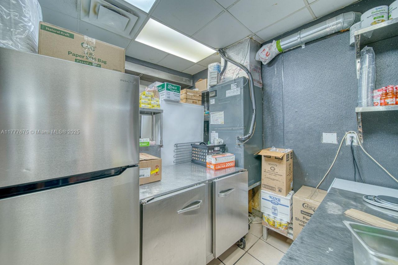 Burger Joint For Sale In Hialeah Gardens, Hialeah, FL 33018 Photo