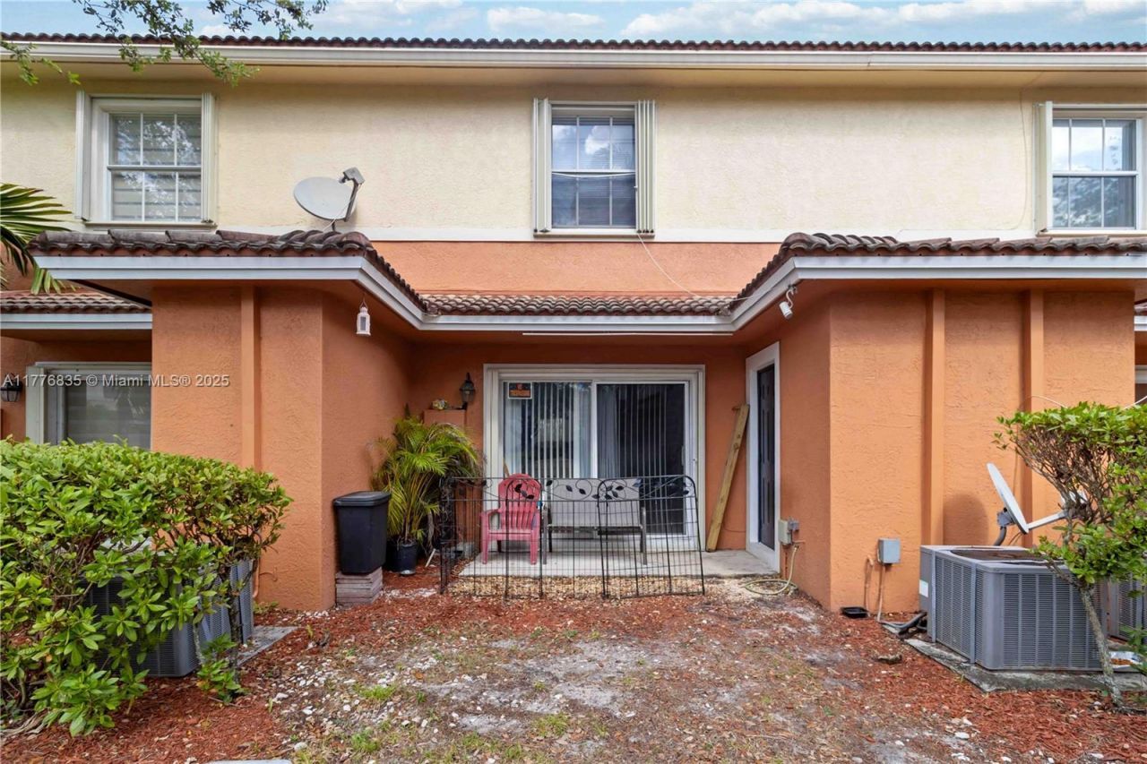2452 SW 99th Way, Unit 2452, Miramar, FL 33025 Photo