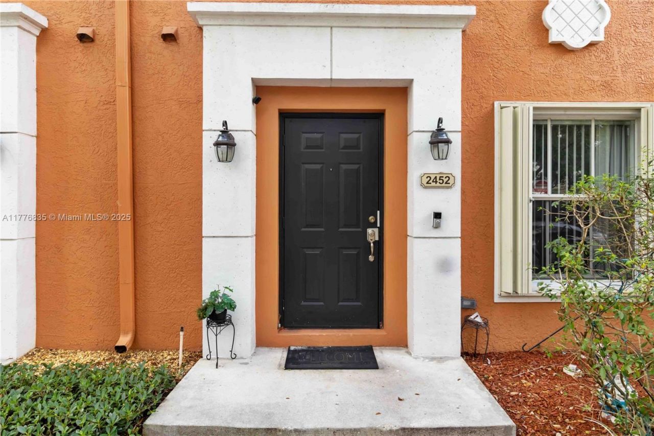 2452 SW 99th Way, Unit 2452, Miramar, FL 33025 Photo