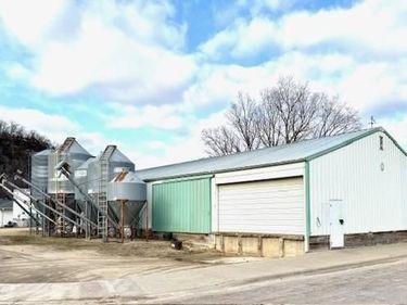 410 Division Street, Millville, MN 55957